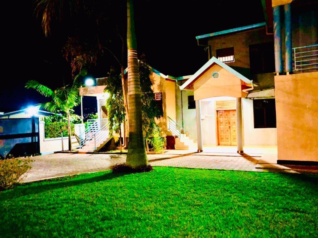 Kigali Airport Suites Bagian luar foto